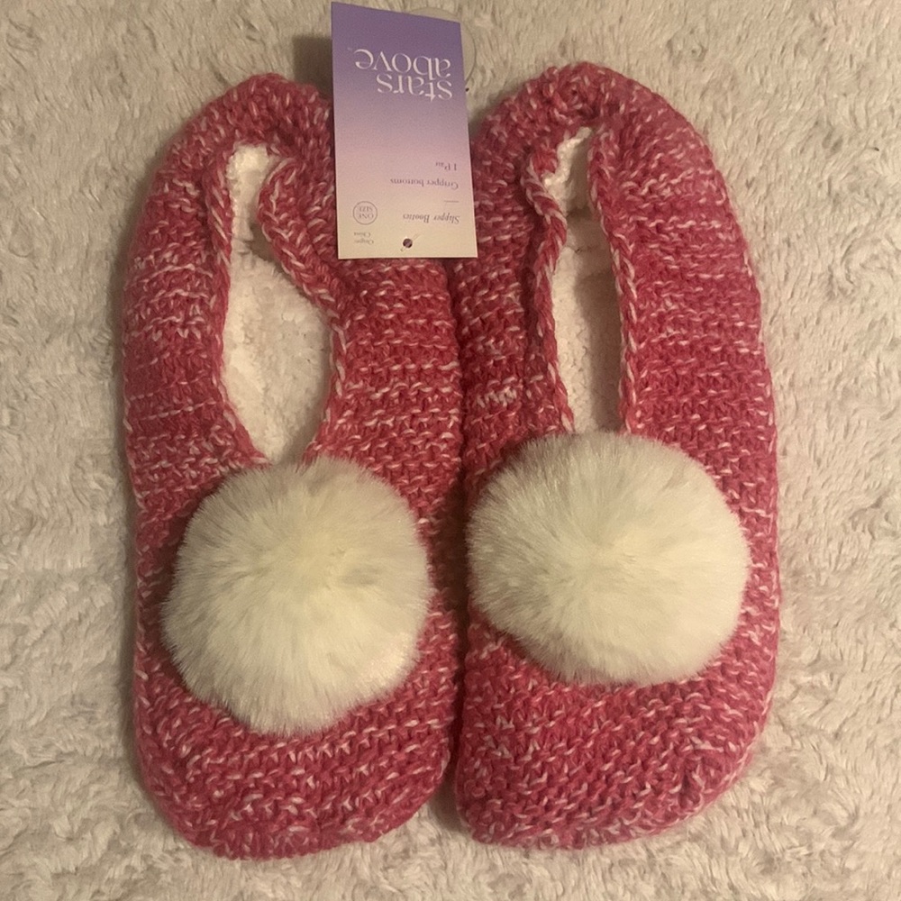 Pink fur lined slipper booties